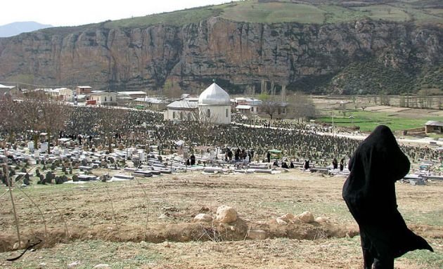 قبرستان تاریخی سفید چاه