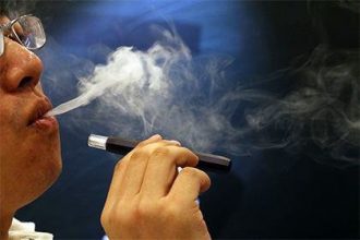 مضرات سیگارهای الکترونیکی